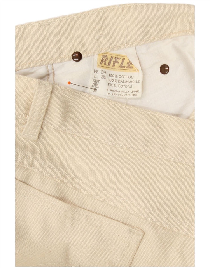 Vaqueros con corte bota para hombre Rifle W38 L36 Algodón blanco roto