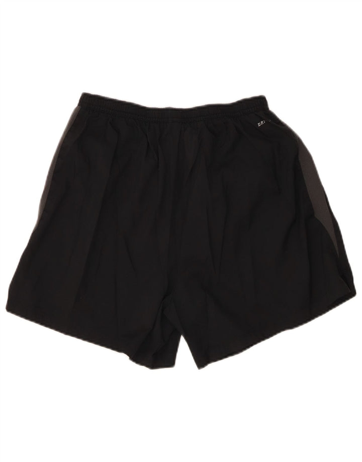 Pantalones cortos deportivos Nike Dri Fit para hombre en color negro mediano