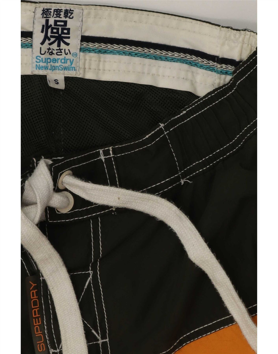 Superdry Bañador con estampado gráfico para hombre, talla pequeña, camuflaje multicolor