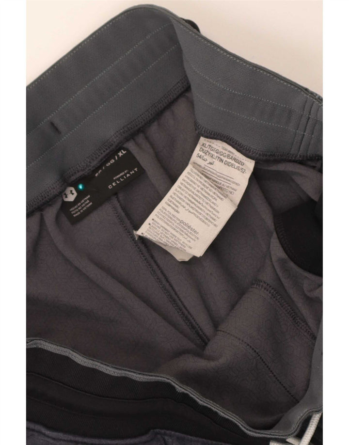Under Armour Pantalones cortos deportivos con gráficos para hombre XL Poliéster con bloques de color gris