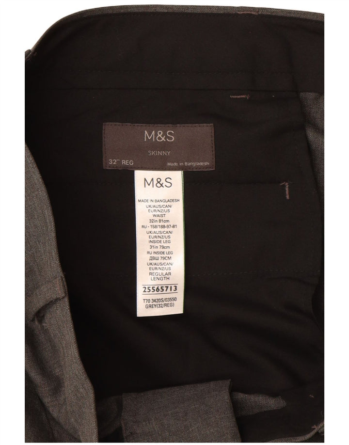 Marks & Spencer Pantalones casuales ajustados para hombre W32 L31 Poliéster gris