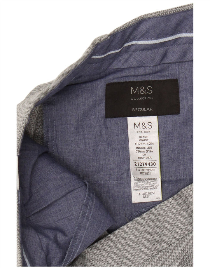 Marks & Spencer Pantalón de traje regular para hombre W42 L31 Poliéster gris