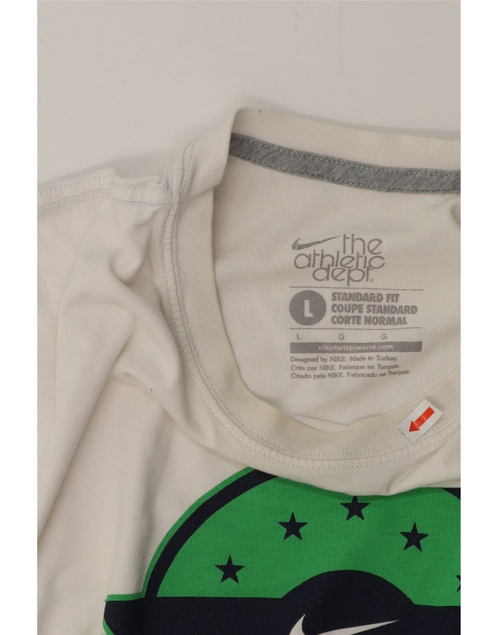 NIKE Camiseta gráfica de ajuste estándar Coupe para hombre, talla grande, color blanco