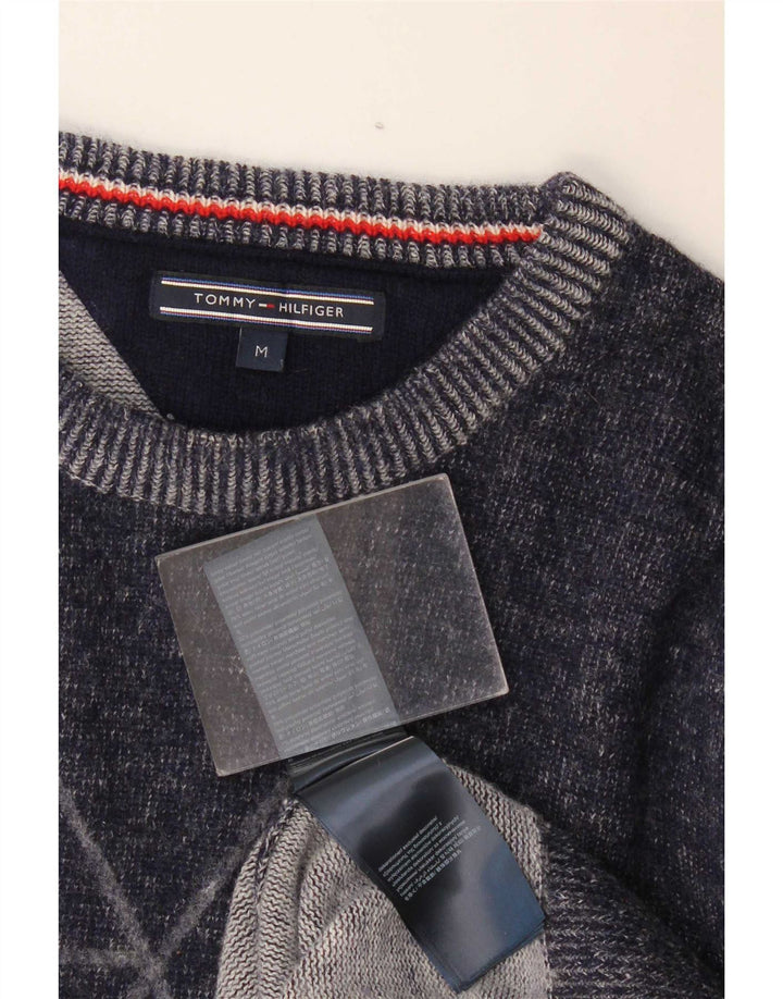 Tommy Hilfiger Jersey con cuello redondo y gráfico para hombre de lana azul marino medio