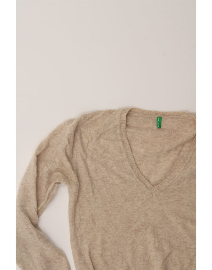 BENETTON Womens V-Neck Jumper Sweater UK 12 Medium Beige Vintage Benetton and Second-Hand Benetton from Messina Hembry 