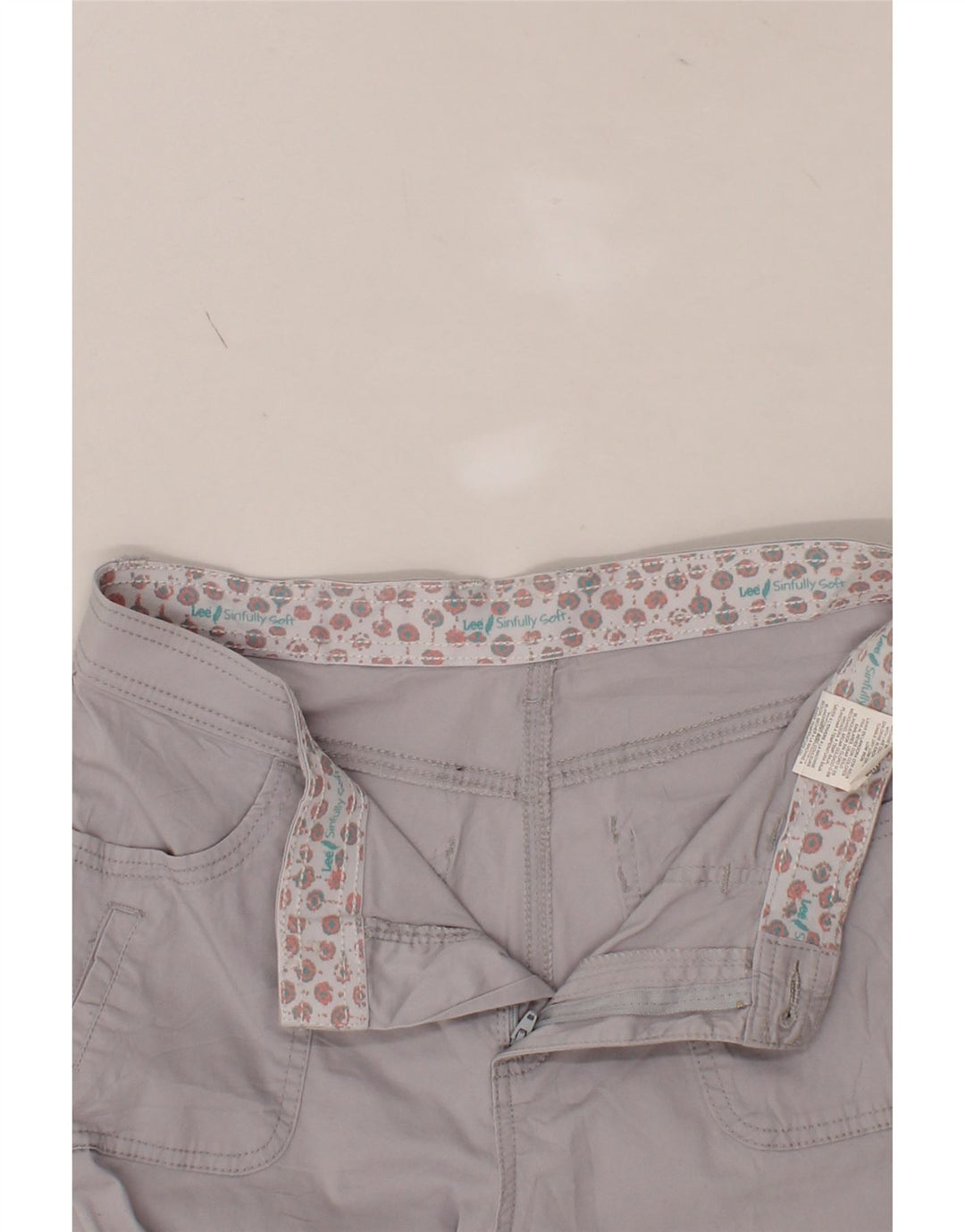 LEE Womens Bermuda Shorts US 10 Large W30  Grey Cotton Vintage Lee and Second-Hand Lee from Messina Hembry 