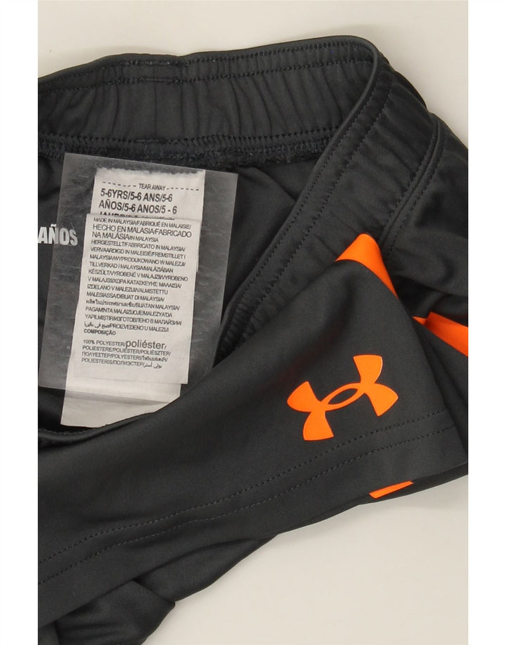 Under Armour Pantalones cortos deportivos para niño 5-6 años Gris Poliéster