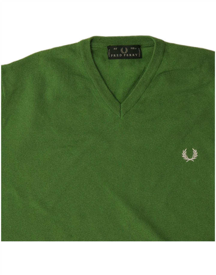 FRED PERRY Jersey con cuello en V para hombre de lana verde medio