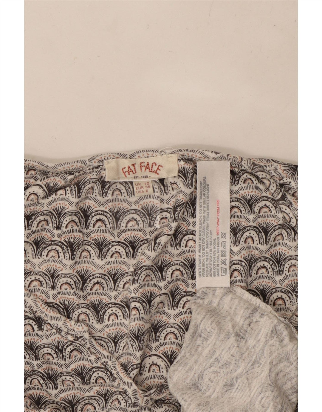 FAT FACE Camiseta gráfica extragrande para mujer Top UK 10 Small Grey Geométrico