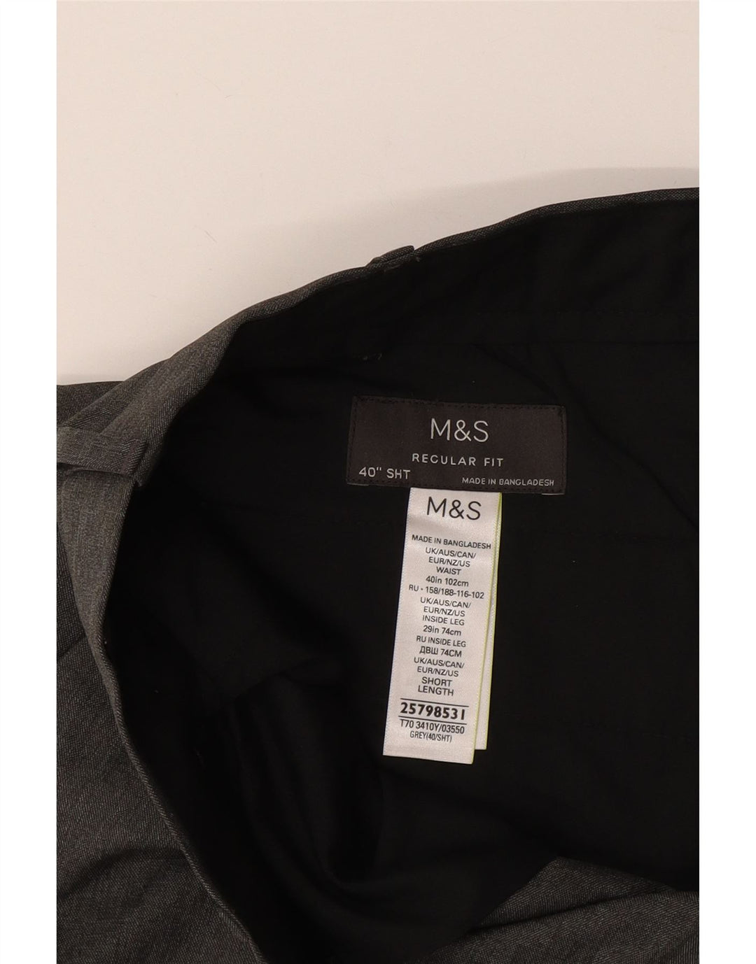 Marks & Spencer Pantalones cortos de traje de corte regular para hombre W40 L30 Poliéster gris