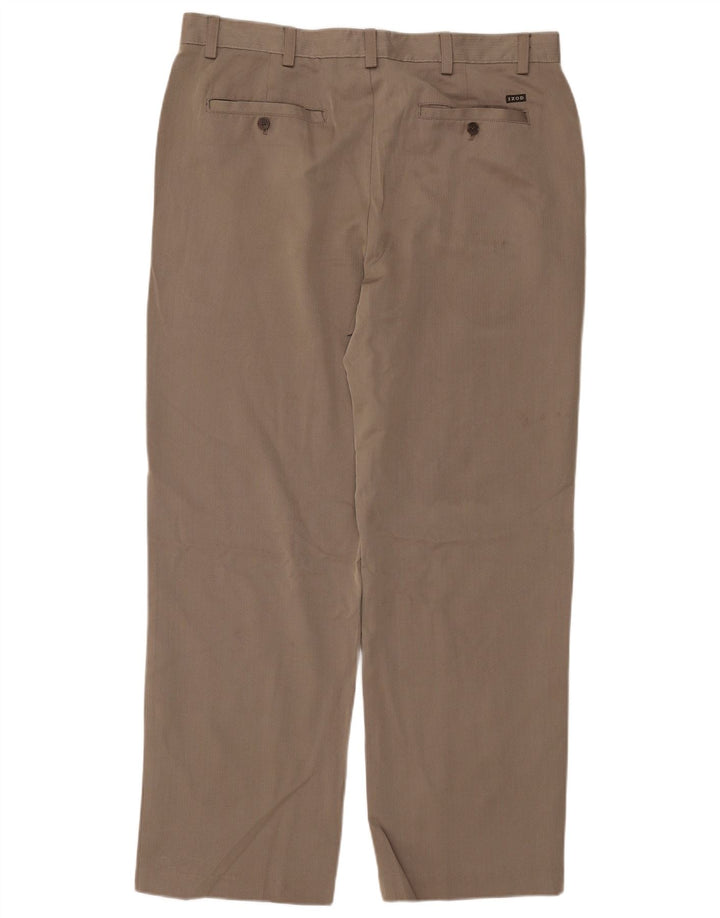 IZOD Pantalón chino recto para hombre W38 L32 Poliéster en espiga beige