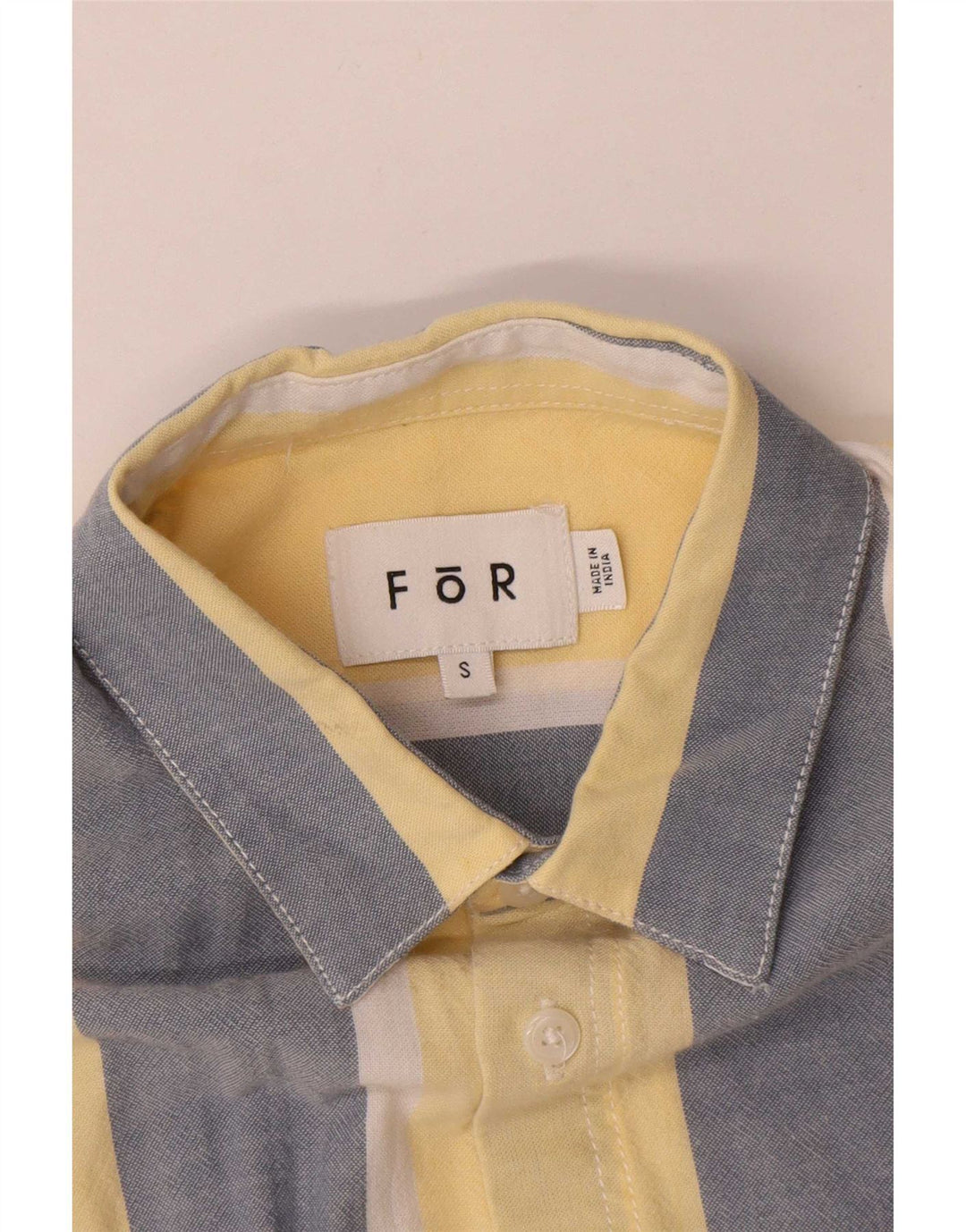 Vintage hombres camisa de manga corta pequeña rayas amarillas