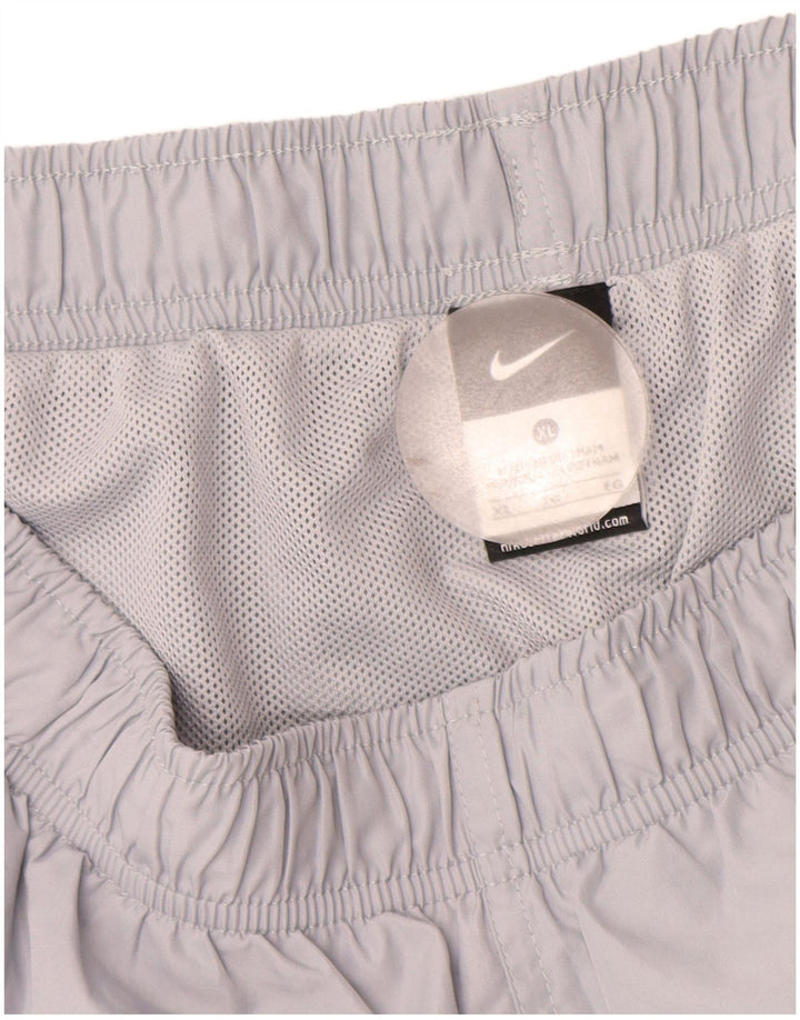 Nike Pantalones cortos deportivos gráficos para hombre XL Gris Poliéster a rayas