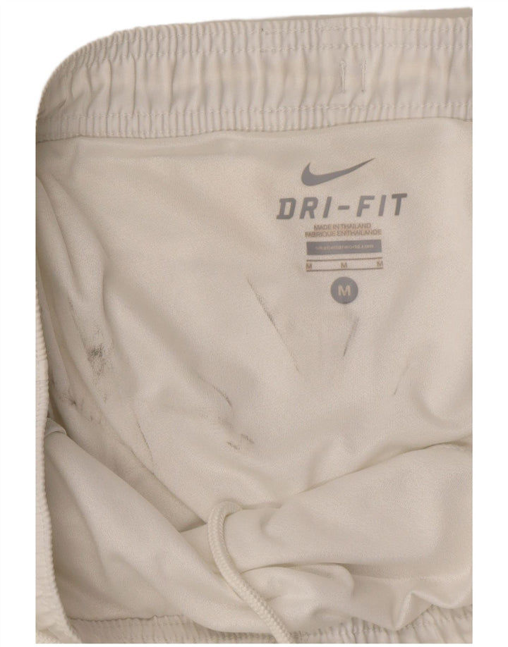 Nike KNVB - Pantalones cortos deportivos para hombre, color blanco mediano