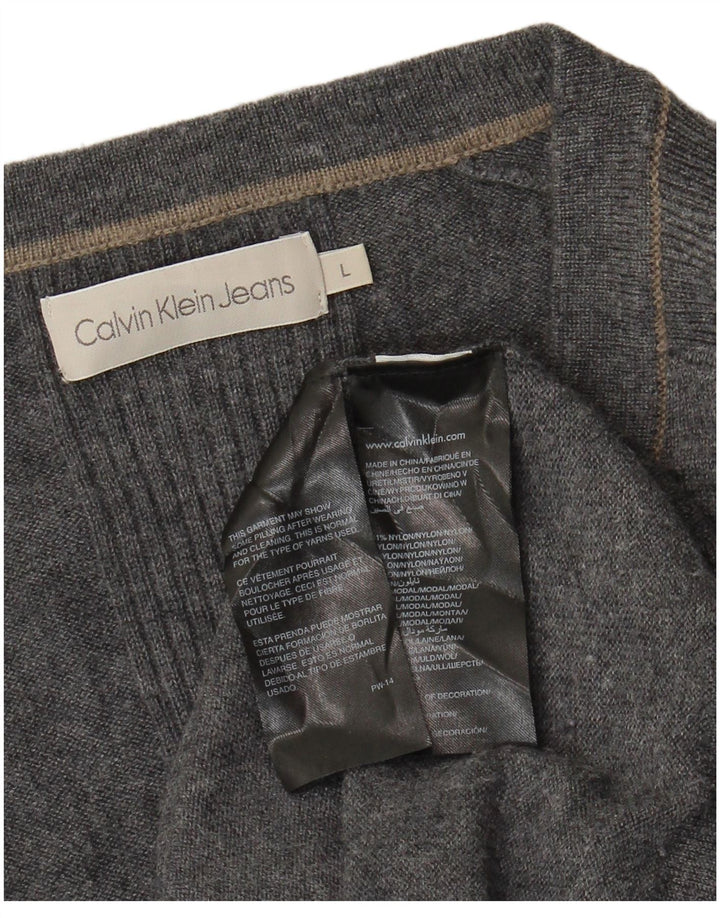 Calvin Klein Jeans Jersey con cuello en V para hombre, talla grande, nailon gris