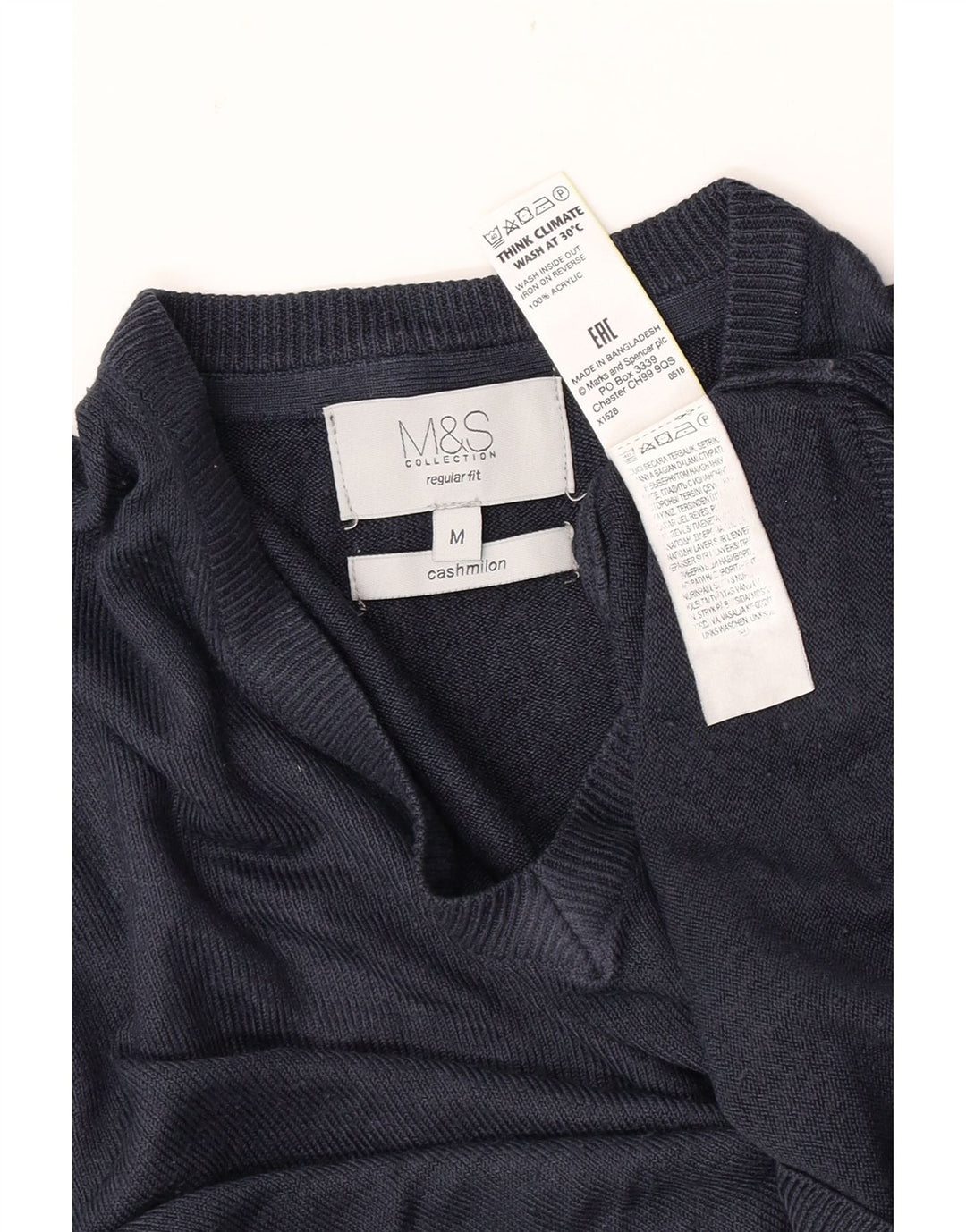 Marks & Spencer Jersey de corte regular con cuello en V para hombre Azul marino mediano