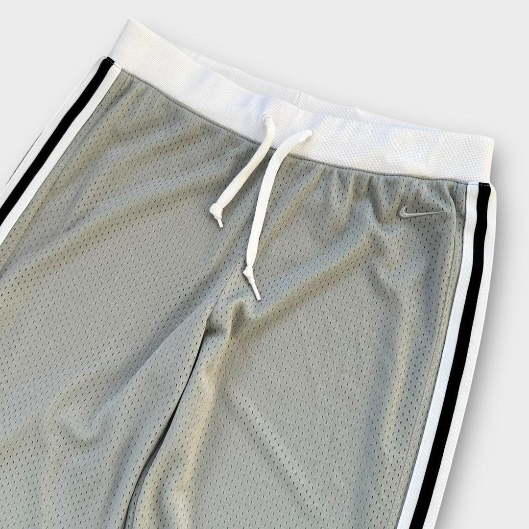 Pantalones deportivos Nike holgados Y2K - medianos para mujer (elásticos con cordón)
