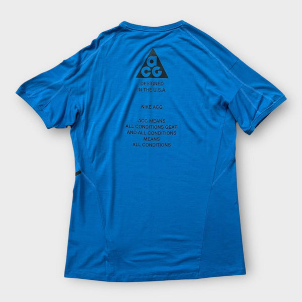 Nike ACG tee - large