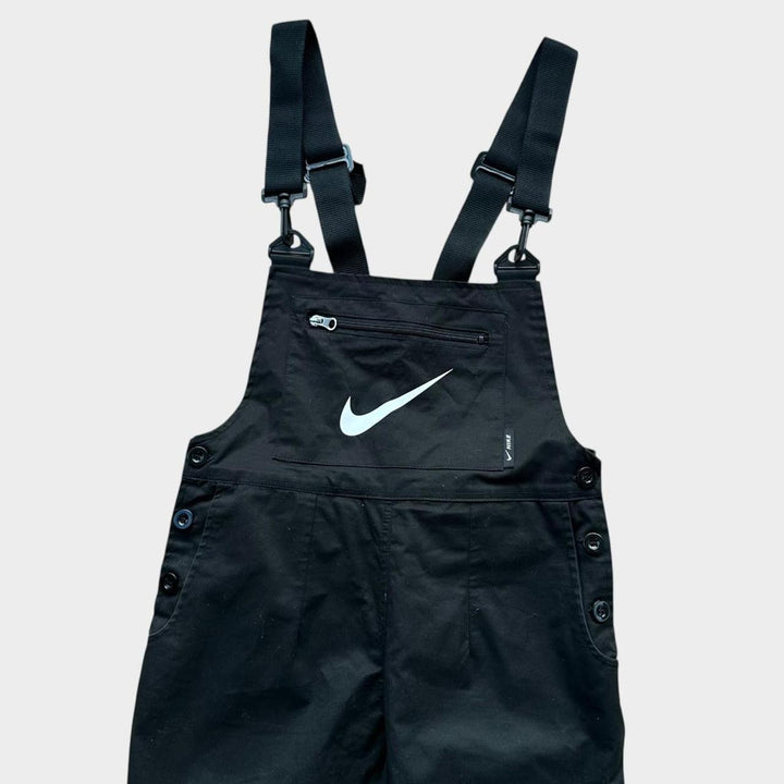 Peto rediseñado de Nike - pequeño