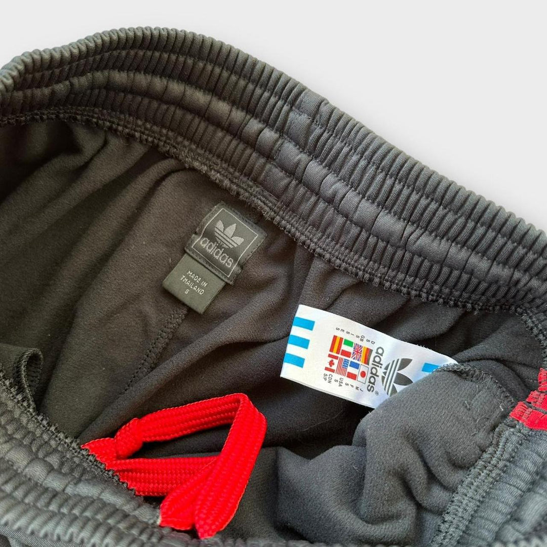 Joggers Adidas holgados - pequeños (elásticos con cordón)