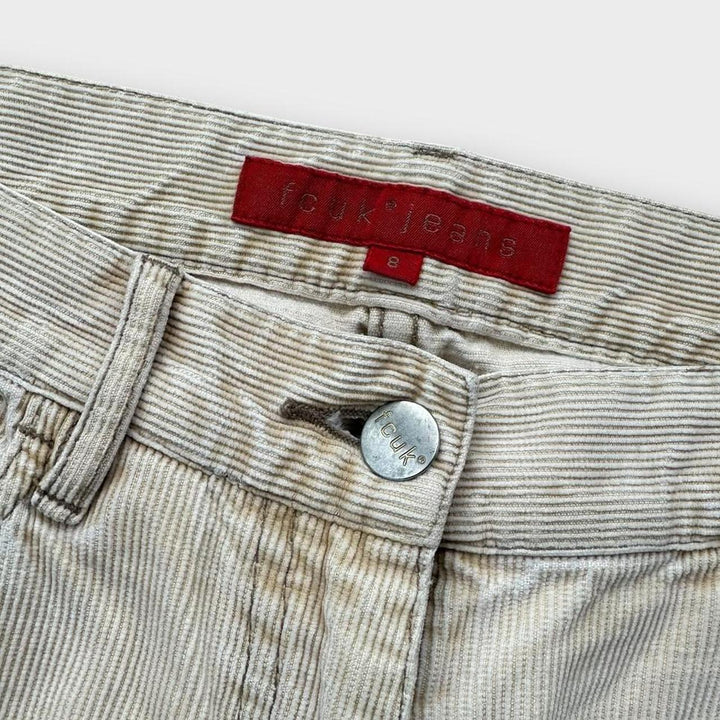 Pantalón acampanado de pana FCUK - talla 8