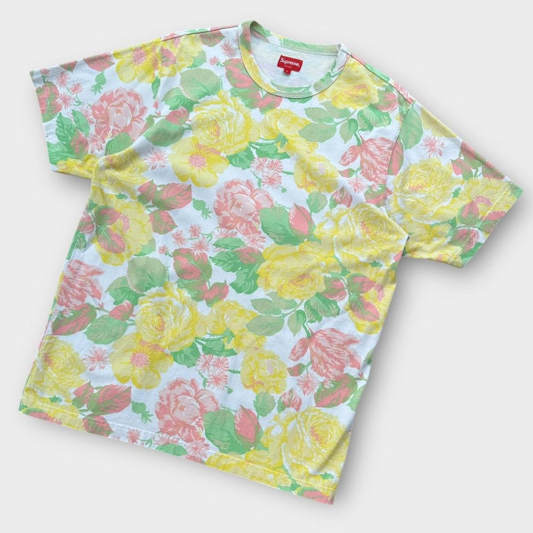 Camiseta con estampado de flores supremas - grande