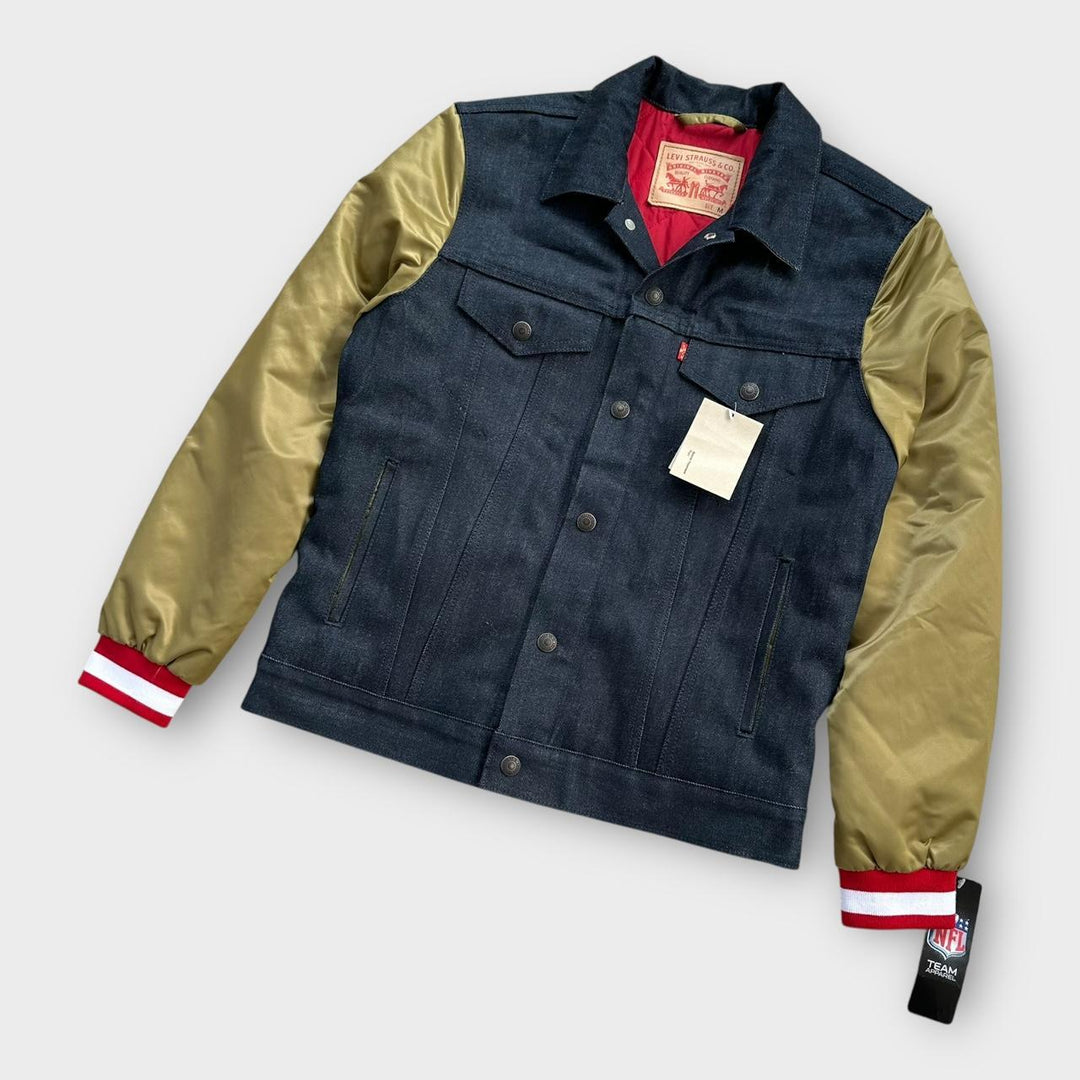 Chaqueta bomber estilo universitario de mezclilla NFL de Levi's - mediana