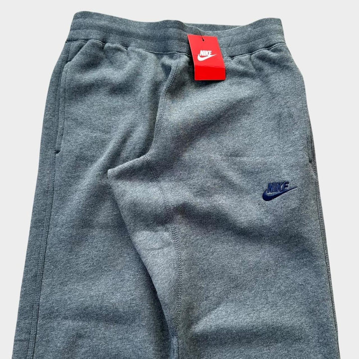 Joggers grises de Nike - talla pequeña