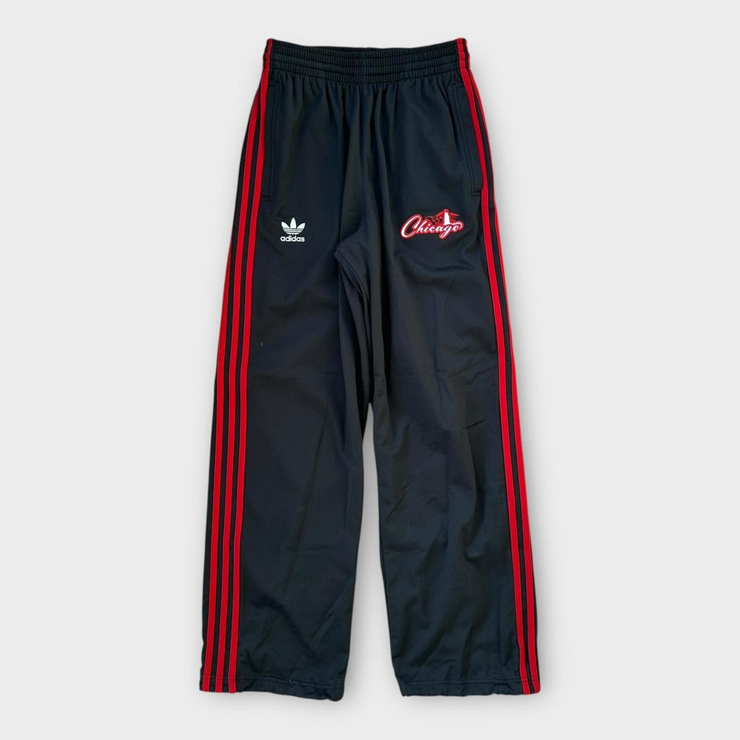 Joggers Adidas holgados - pequeños (elásticos con cordón)