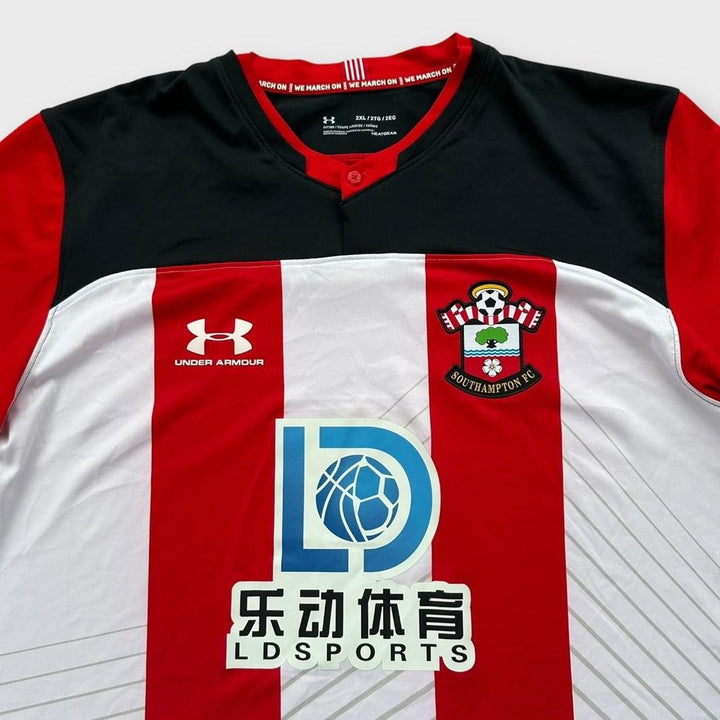Camiseta de fútbol del Southampton - XXL