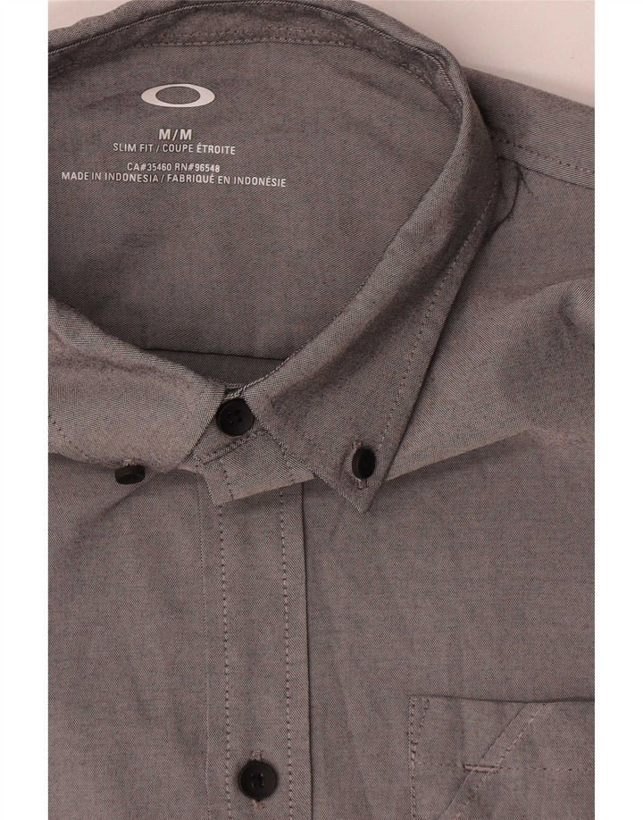 Camisa Oakley Hombre Slim Fit Poliéster Gris Medio