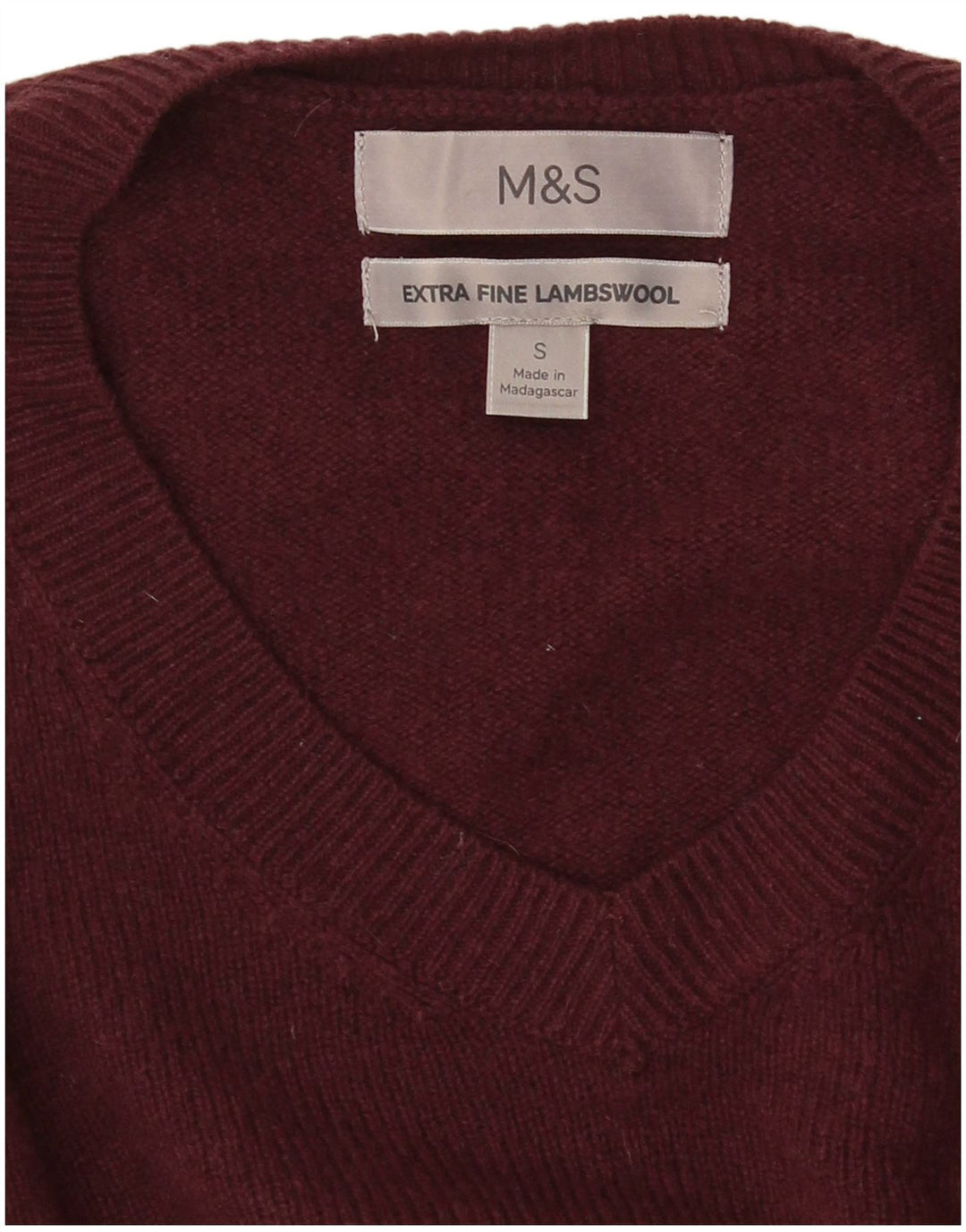 Marks & Spencer Jersey con cuello en V para hombre pequeño de lana de cordero color burdeos