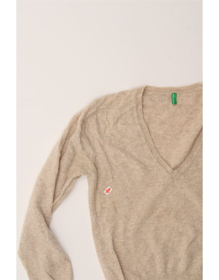 BENETTON Womens V-Neck Jumper Sweater UK 12 Medium Beige Vintage Benetton and Second-Hand Benetton from Messina Hembry 