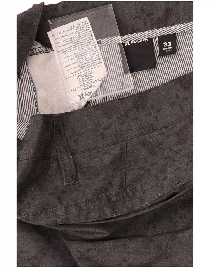 Hurley Pantalones cortos chinos para hombre W33 Poliéster geométrico gris medio