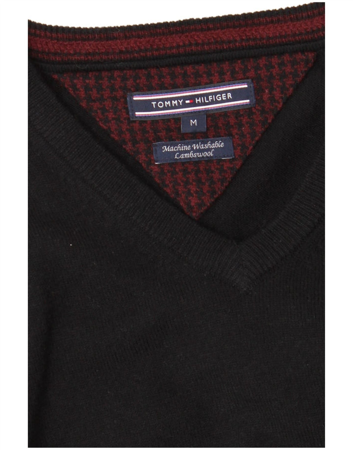 TOMMY HILFIGER Jersey con cuello en V para hombre de lana de cordero negra mediana