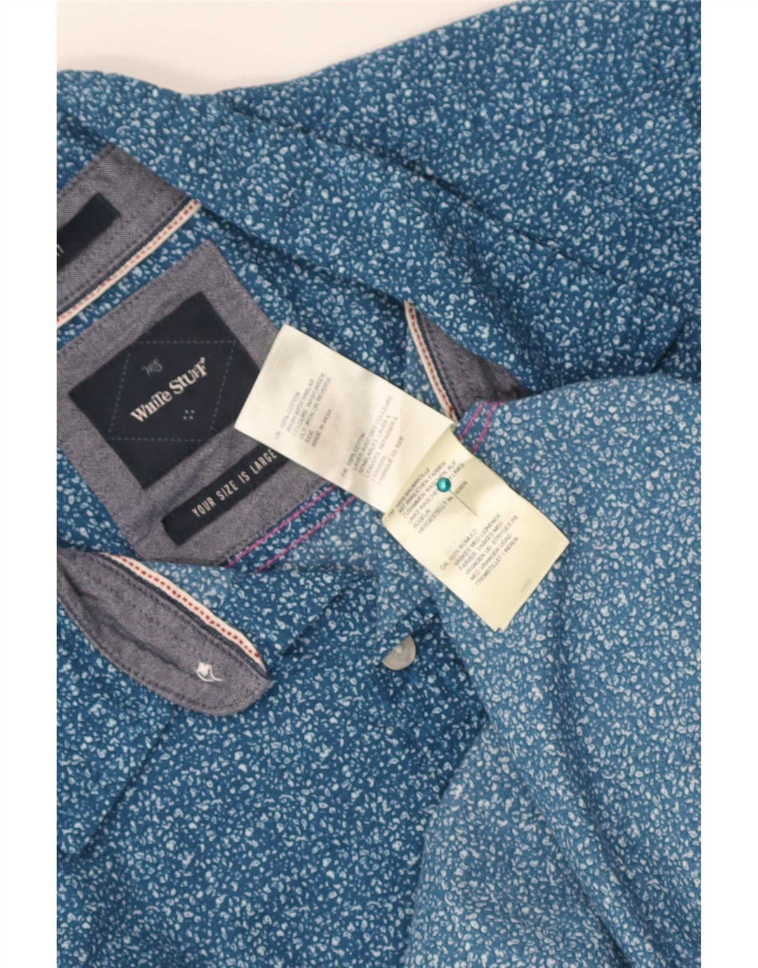 Camisa ajustada de hombre de White Stuff de algodón con lunares azules grandes