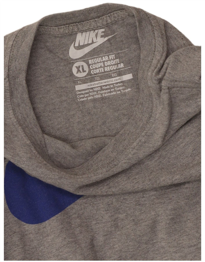 NIKE Camiseta con gráfico de ajuste regular para mujer UK 40 XL Gris