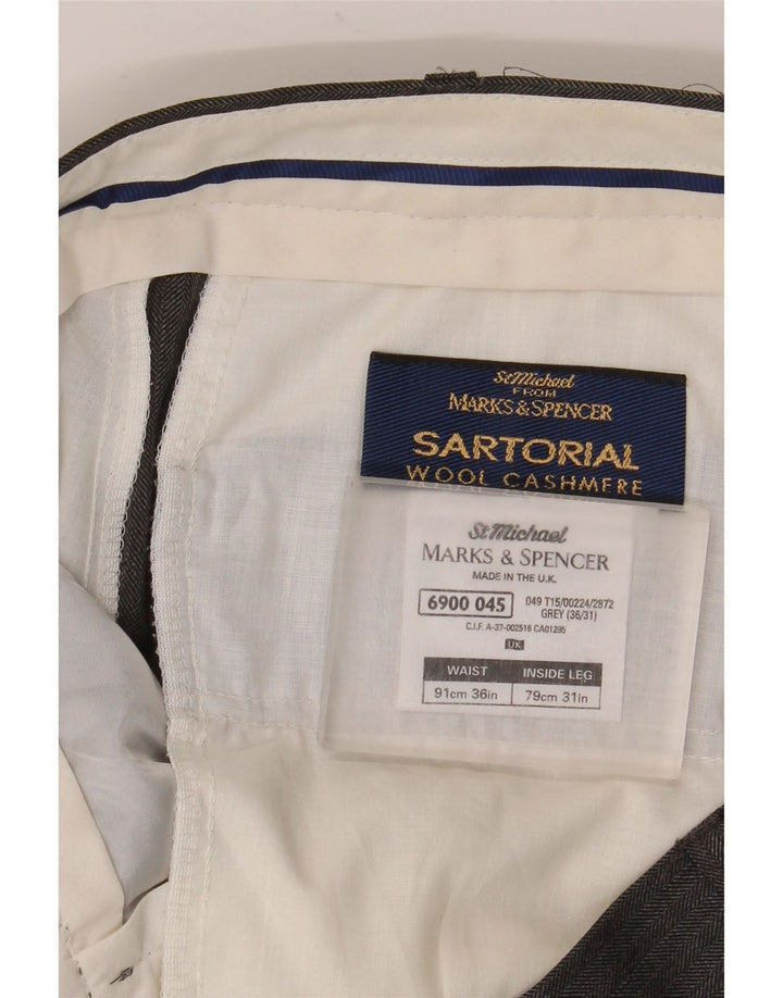 Marks & Spencer Pantalón de traje recto para hombre W36 L31 Lana en espiga gris