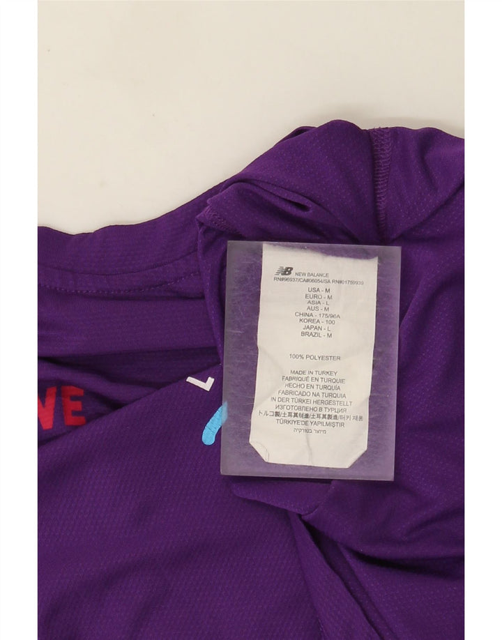 NEW BALANCE Camiseta gráfica para hombre Top Medium Purple Poliéster