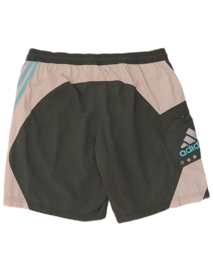 ADIDAS Pantalones cortos deportivos con gráficos para hombre, color caqui medio, poliamida