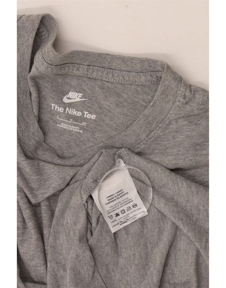 Nike Camiseta gráfica de manga larga para hombre, algodón moteado gris pequeño