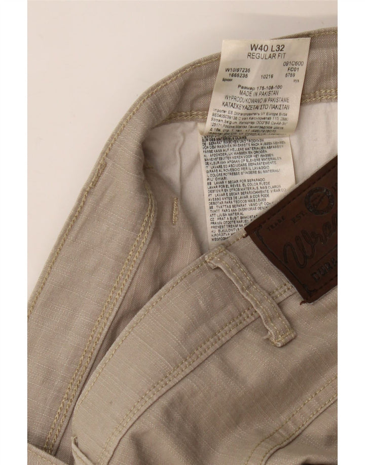 WRANGLER Pantalones casuales rectos de corte regular para hombre W40 L32 Algodón beige