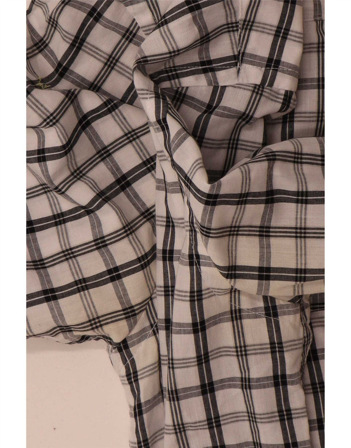 Camisa Pierre Cardin Hombre Manga Corta Regular Fit Cuadros Blancos Medianos