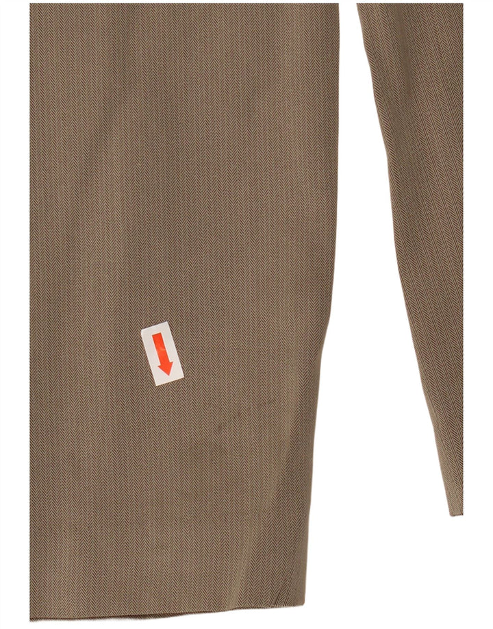 IZOD Pantalón chino recto para hombre W38 L32 Poliéster en espiga beige