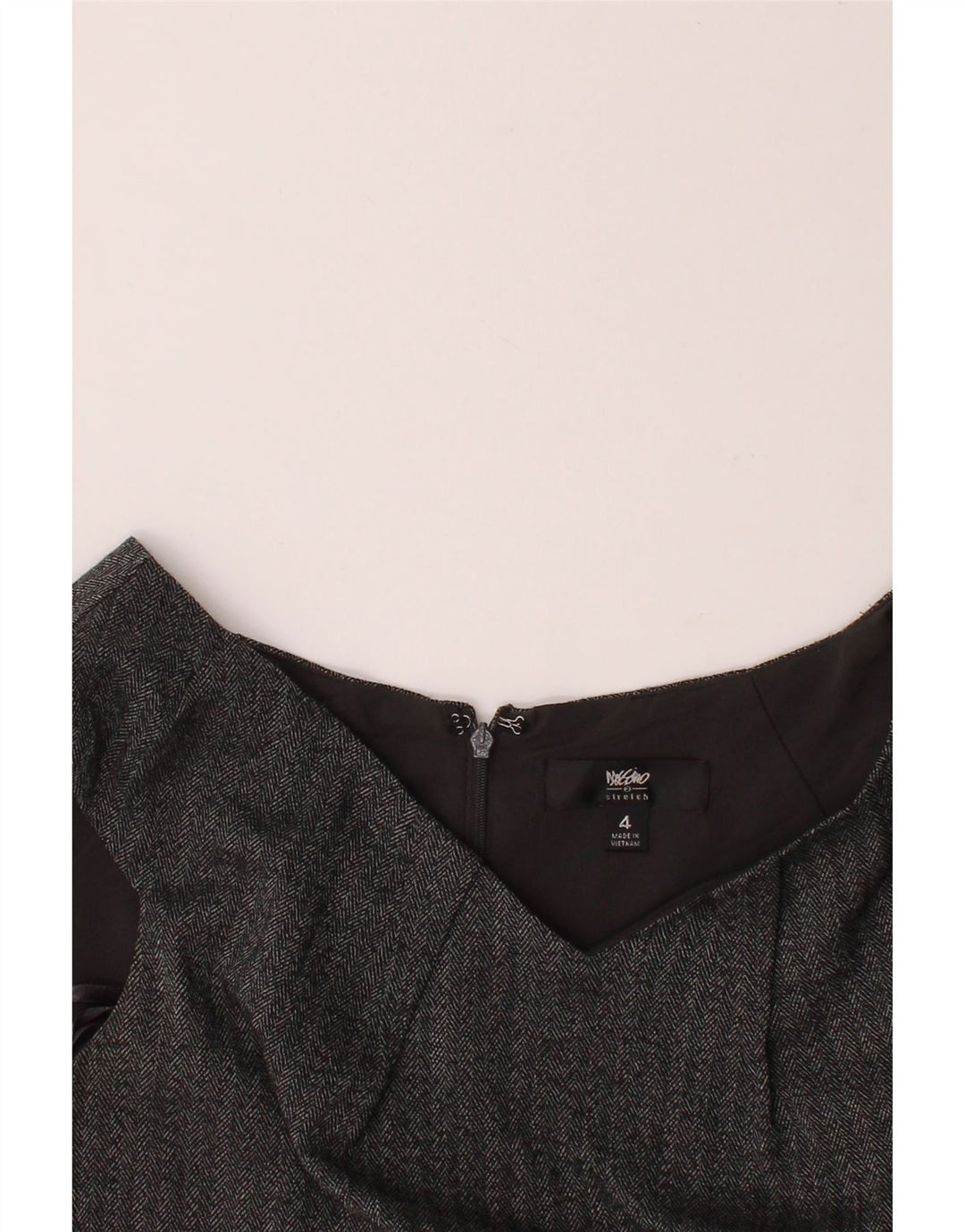 MOSSIMO Womens Sleeveless Sheath Dress US 4 Small Grey Chevron Polyester Vintage Mossimo and Second-Hand Mossimo from Messina Hembry 