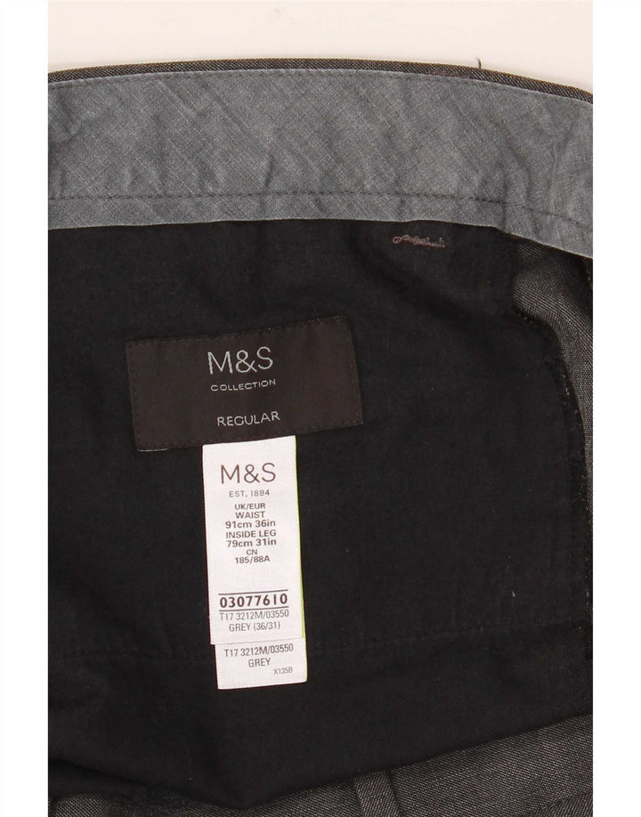 Marks & Spencer Pantalón de traje regular cónico para hombre W36 L31 Poliéster gris
