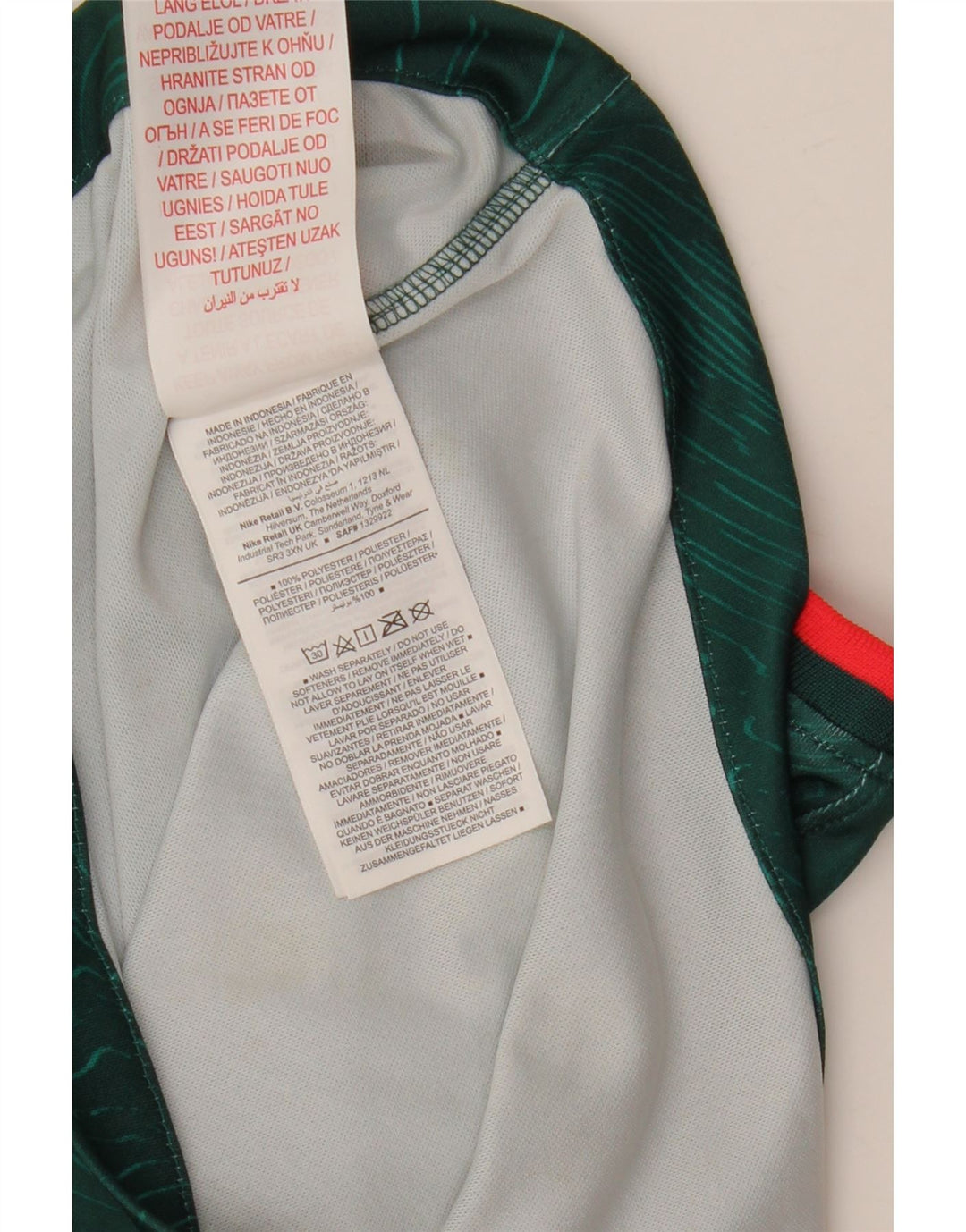 NIKE Camiseta gráfica para niño 11-12 años Verde Poliéster