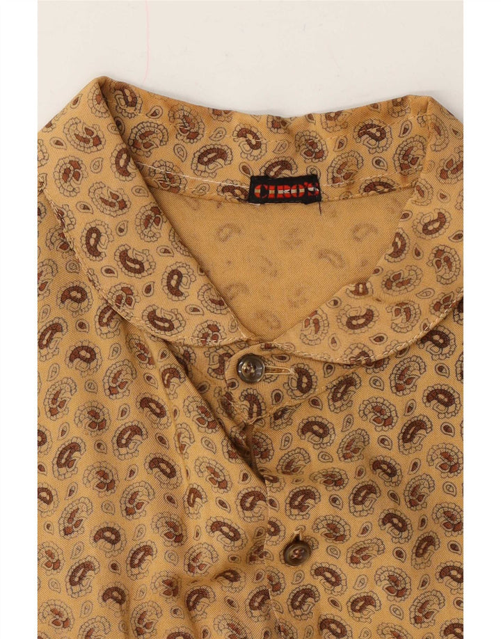 Vintage hombres camisa de manga corta medio beige paisley