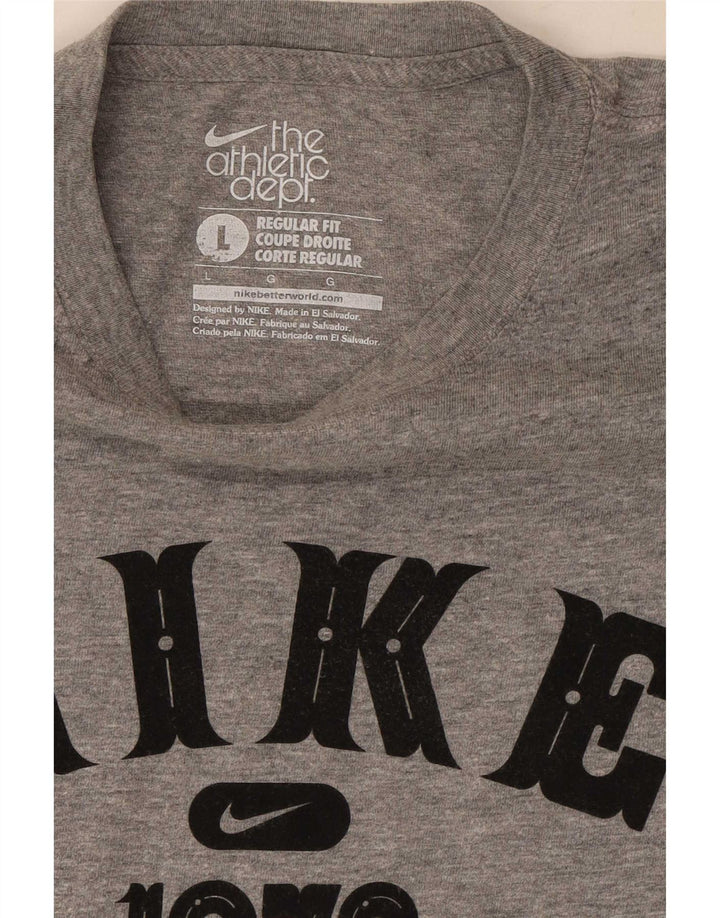 Nike Camiseta con gráfico de corte regular para hombre, talla grande, gris moteado