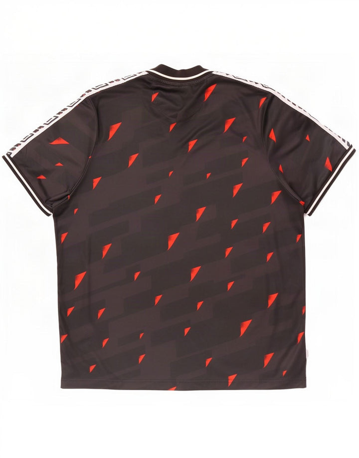 Umbro Camiseta gráfica para hombre Top 2XL Poliéster geométrico negro